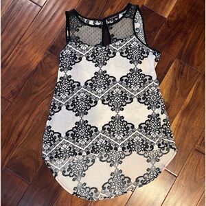 Women’s dress top